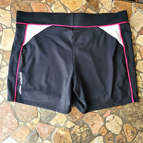 Under Armour HeatGear Running Shorts, Black and Pink And White, Size Small - Picture 2 of 9